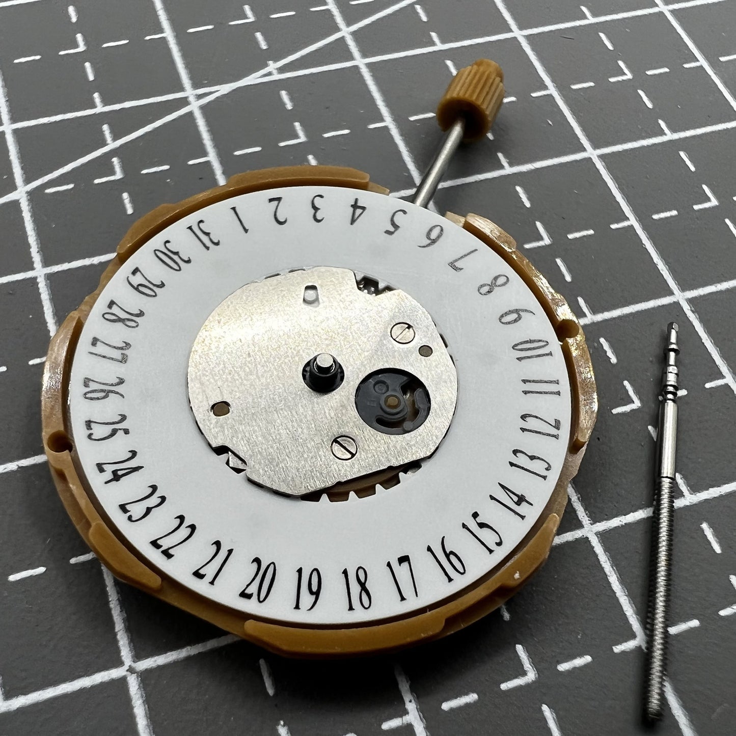 Miyota GM15 Japan Quartz Movement Date at 6 Movement