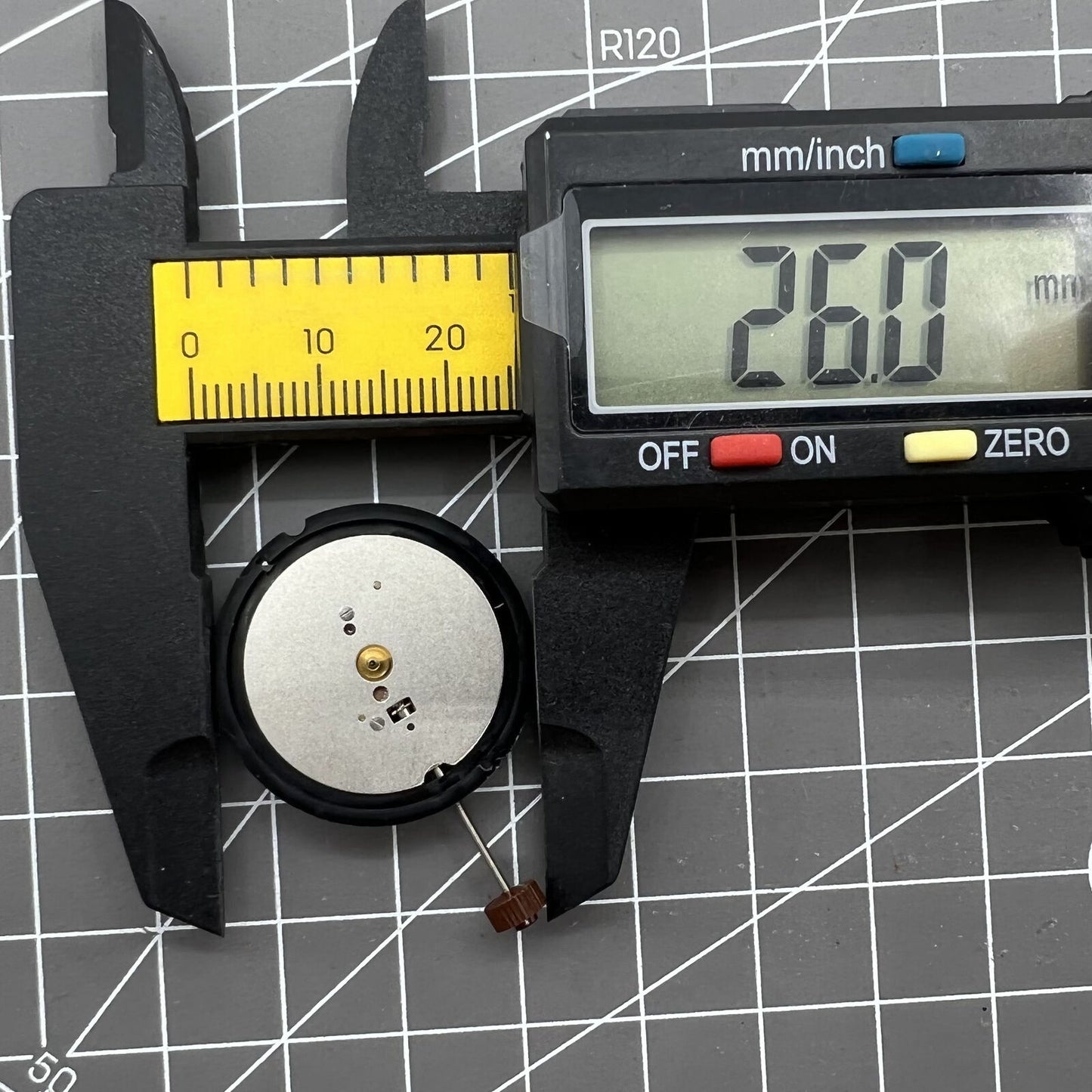 Montre à quartz Ronda 513 de fabrication suisse, mouvement à 2 aiguilles