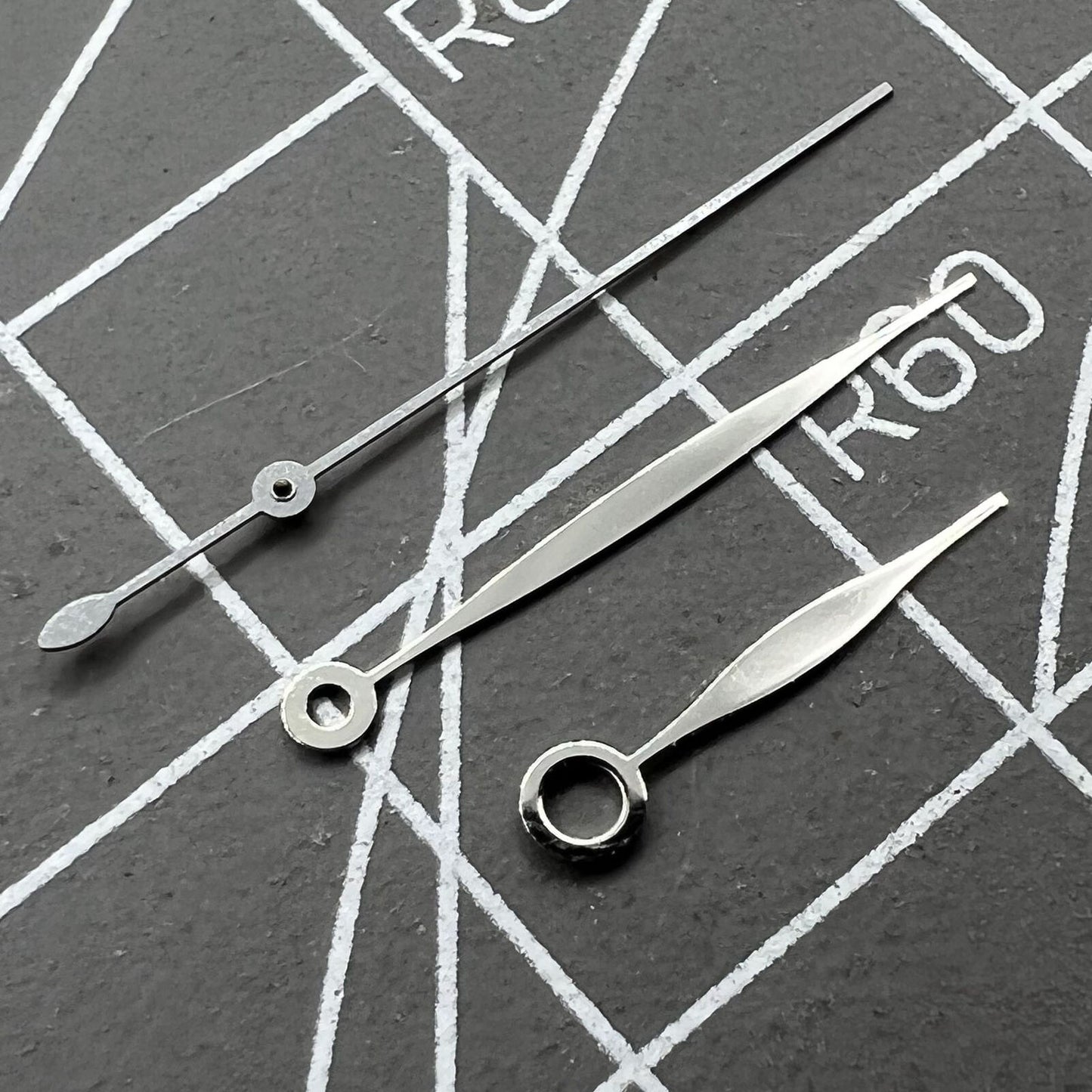 10,5 x 16 x 16 mm, silberfarbene, mattierte Uhrzeiger für Tissot 1853 T41 T006 Uhrwerk