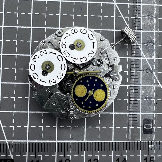 Seagull ST2528 watch movement showing small seconds at 9 o'clock, multifunctional design detail