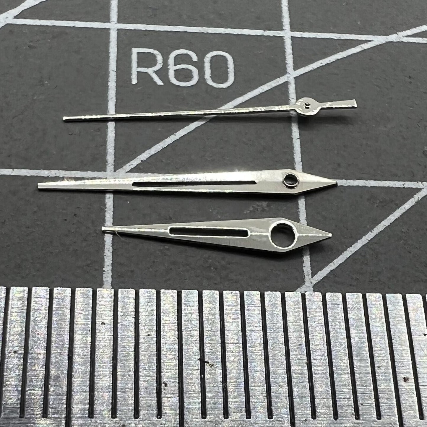 Aiguilles de montre argentées pour mouvement à quartz Miyota 2035 P1-H4-C97