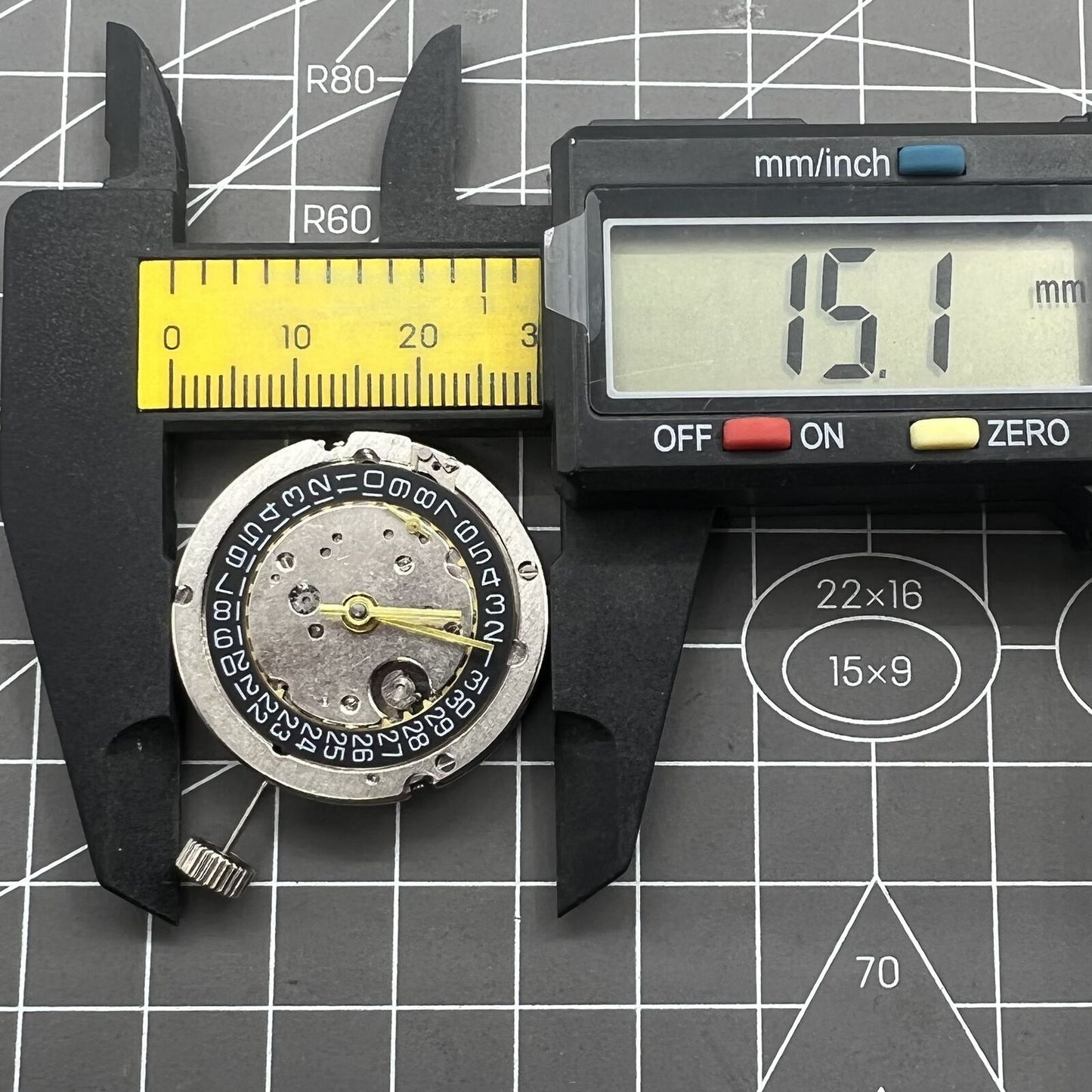 Mouvement mécanique automatique Seagull ST2557 GMT, petite seconde à 9 h