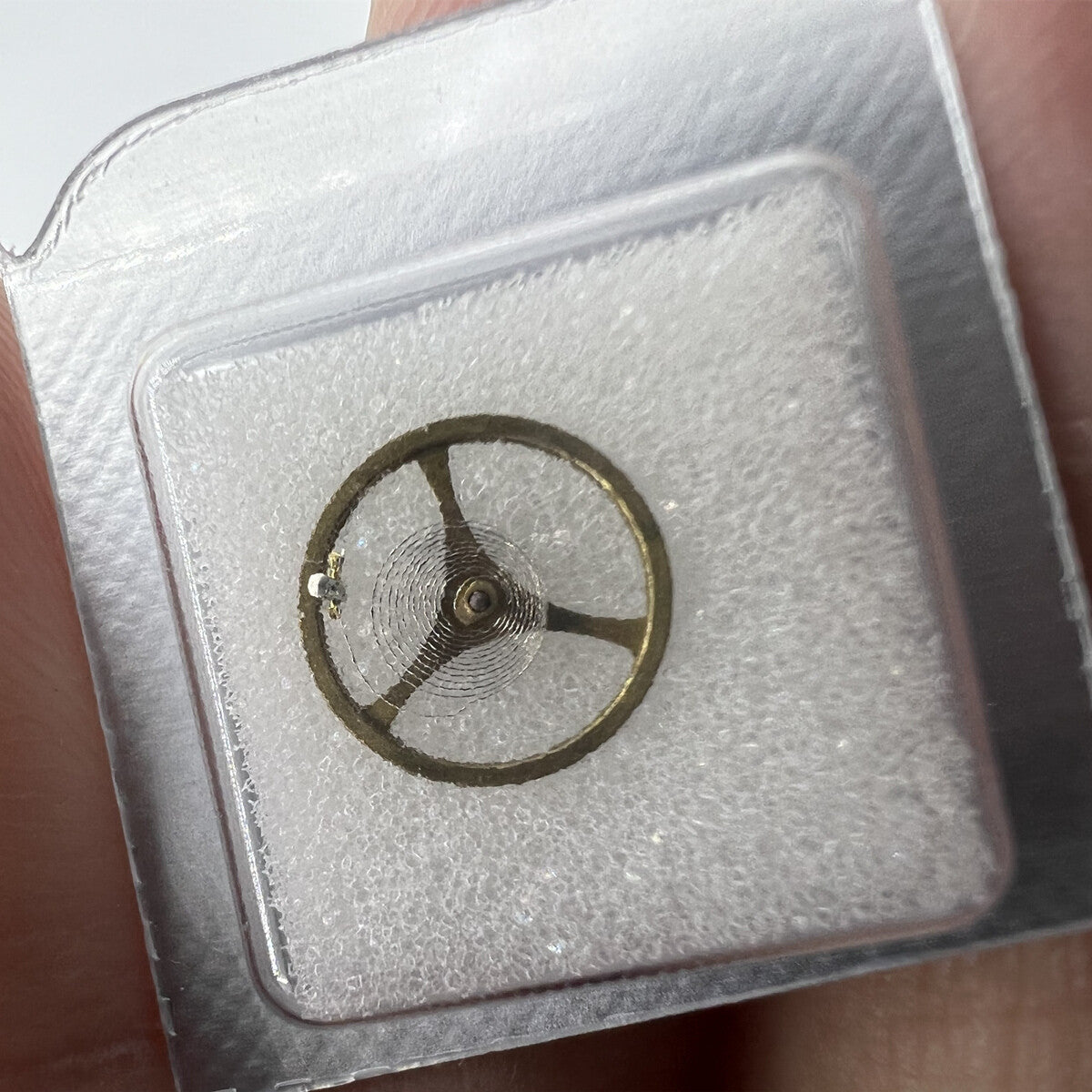 Uhrenteil Goldene Unruh mit Spiralfeder Passend für Uhrwerk 2189 Ersatzteil