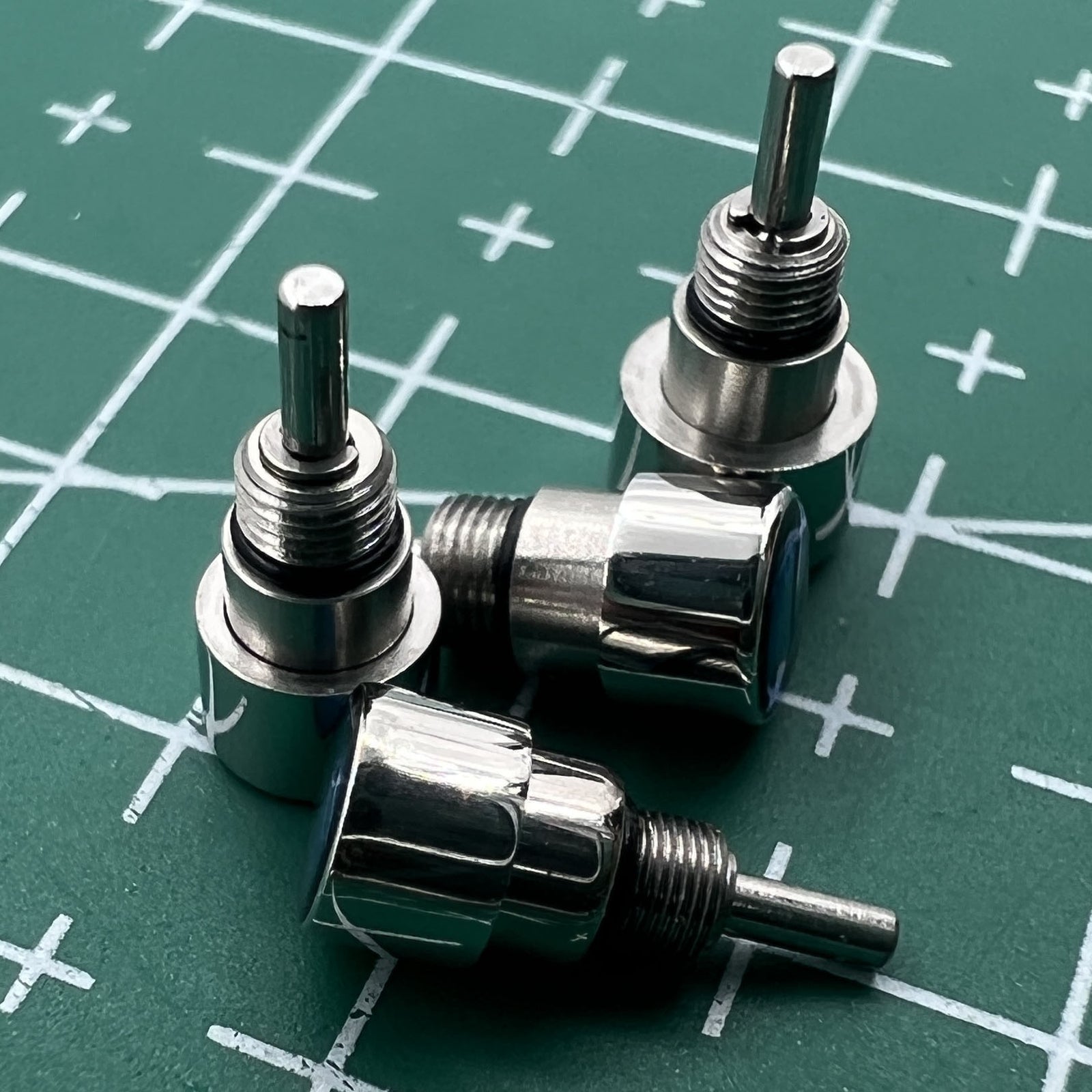 Wholesale Watch silver stainless steel classical pusher design for elegant timekeeping.