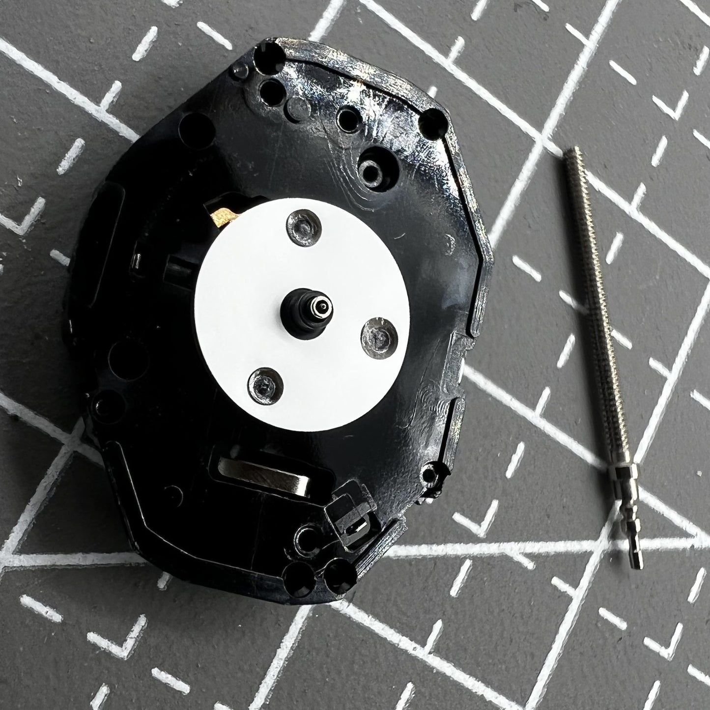 Set of 5 Hattori Epson TMI PC21 quartz watch movements for precise timekeeping and repair.