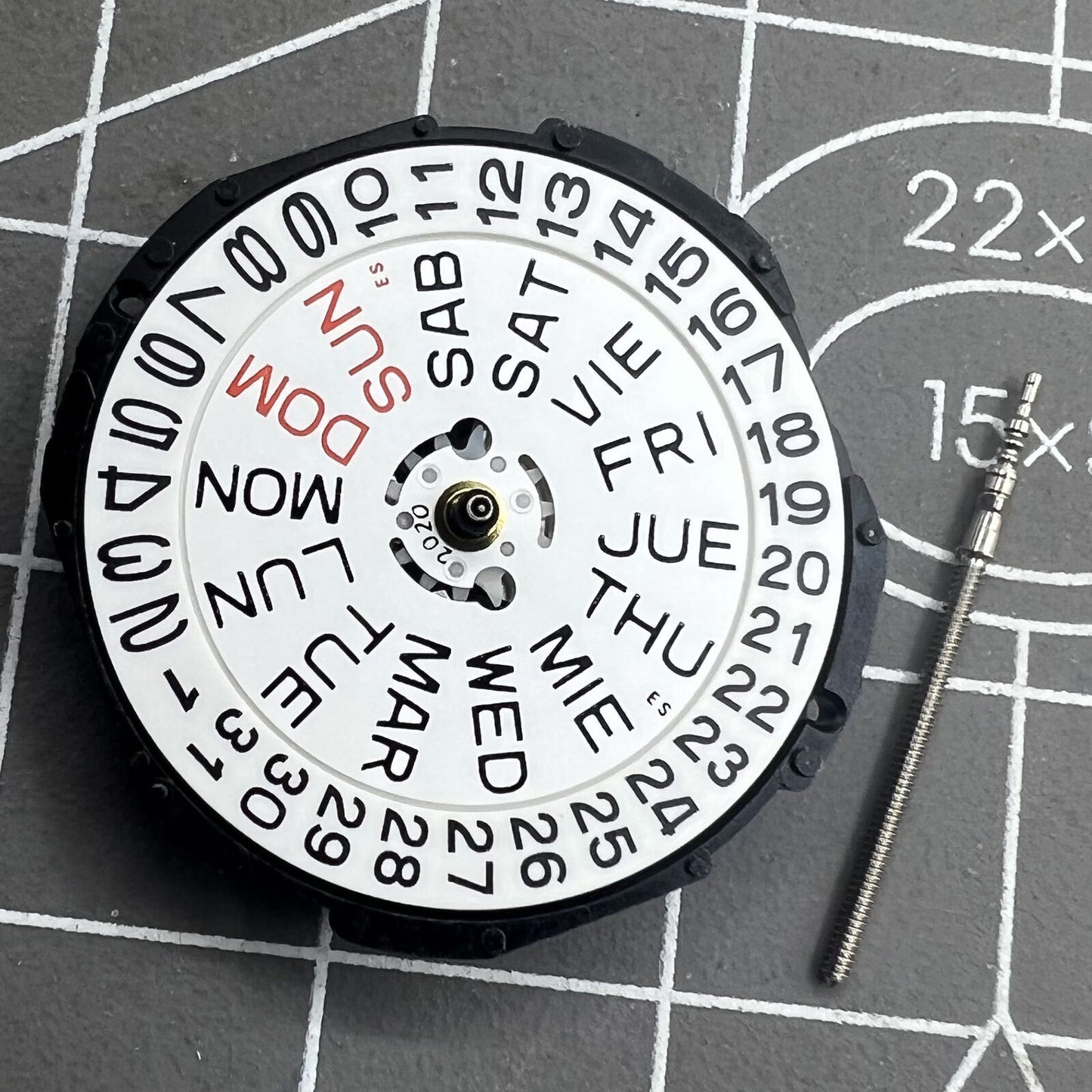 Epson PC33 movement with double calendar, date display at 3 o'clock, for Japan-made watches.