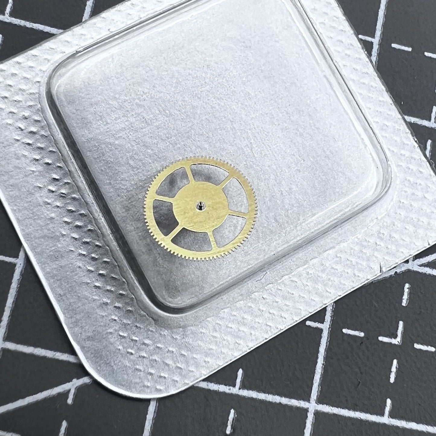 Third Wheel Generic Fit for SW220 /SW240 /SW200 Movement