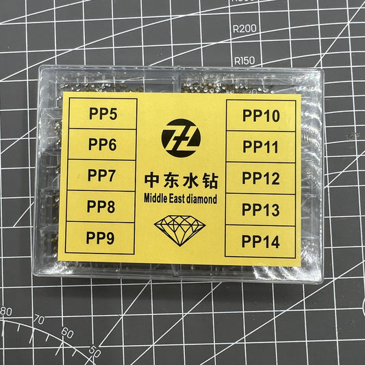 Box of 1000 Middle East diamond watch rhinestones, perfect for stylish stone repairs and customization.