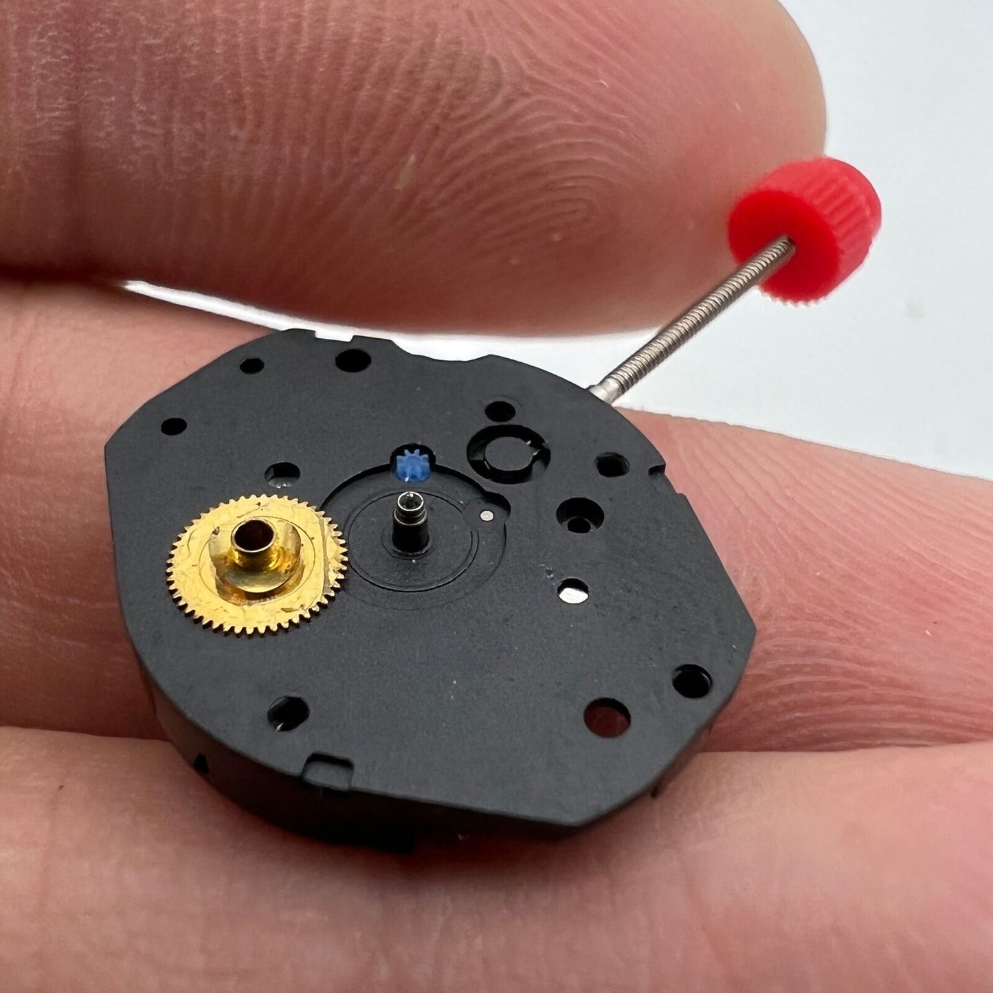 Mouvement à quartz <tc>ETA</tc> 802.101, fabrication suisse, 3 aiguilles, pièce de montre