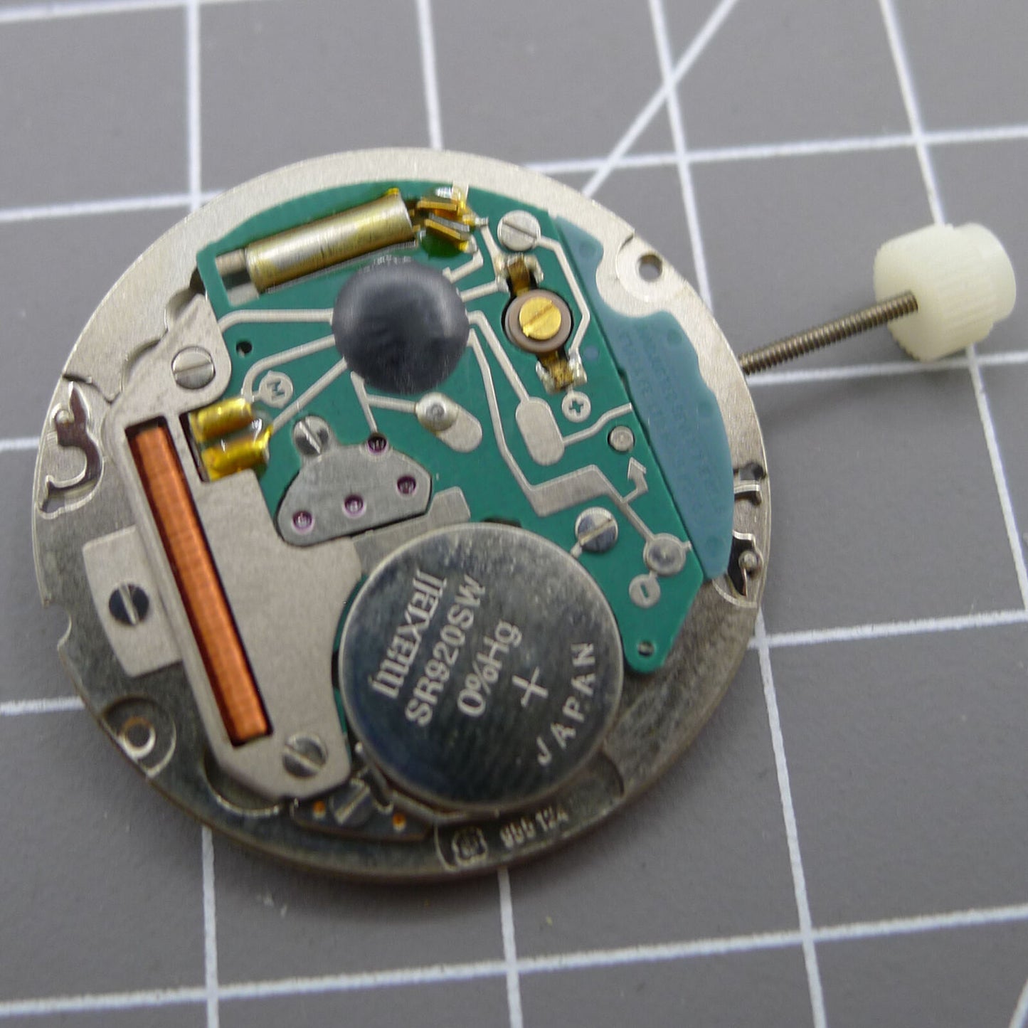 ETA 955.124 Swiss-made quartz watch movement with day-date for accurate watch repairs.