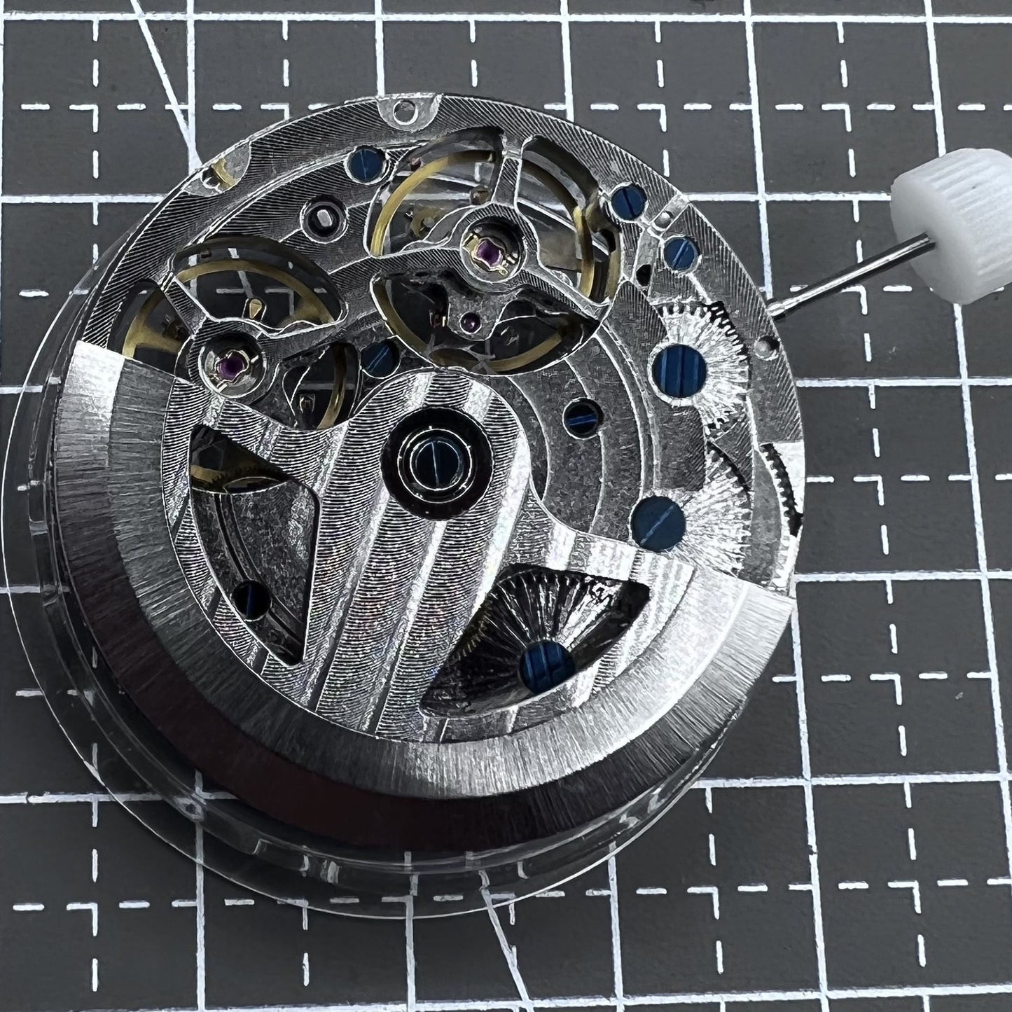 Multifunktionales automatisches mechanisches Uhrwerk mit Doppelunruh