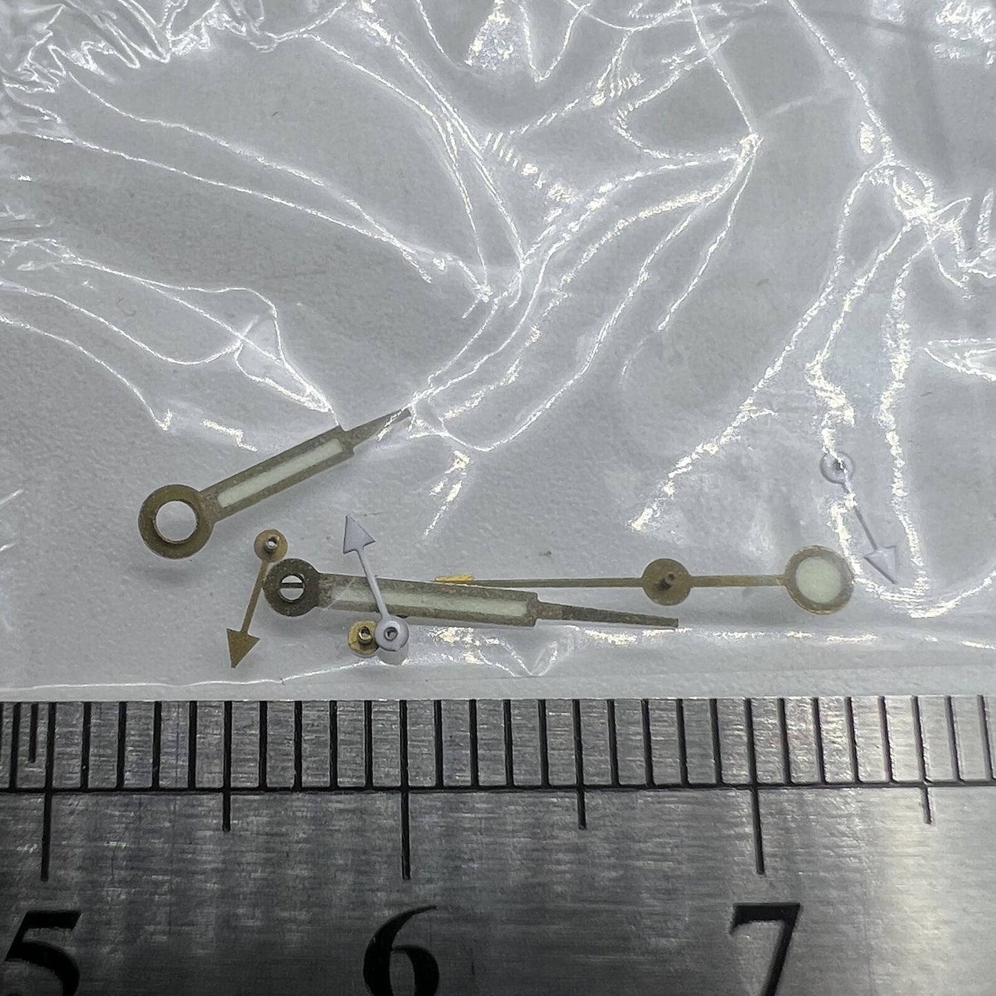 Uhrzeiger, 11,5 mm, spitz, weißer Rand, grüne Leuchtmasse für Miyota OS10 OS20 OS60 OS80