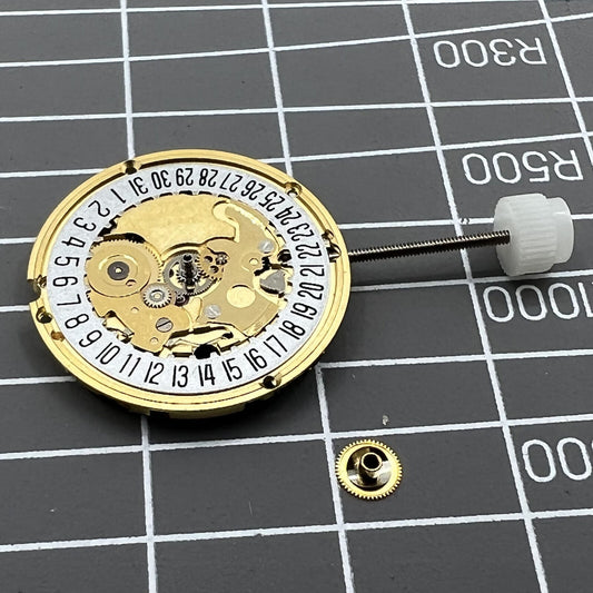 ETA 256.111 Quartz movement watch mechanism with white dial and three hands, V8 replacement by ETA.