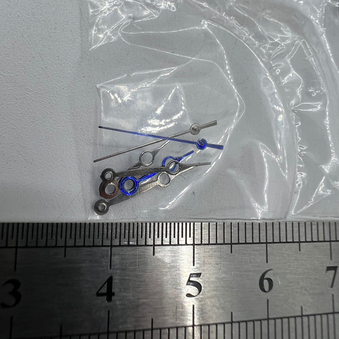 13 mm blaue, hohle Uhrzeiger ohne Leuchtpunkt für Miyota 2035 Quarzwerk Nr. 6