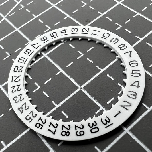 White date disk wheel with clear date display at 3 o'clock for Miyota 8215 8200 movement.