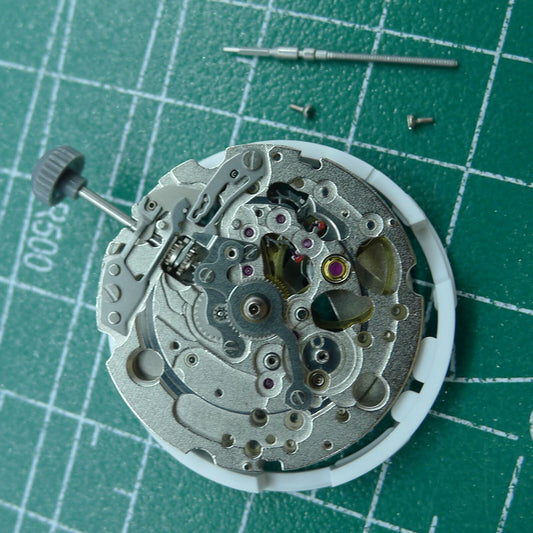 Japan Miyota 82S0 silver plated automatic mechanical watch movement showcasing precision craftsmanship and reliability.