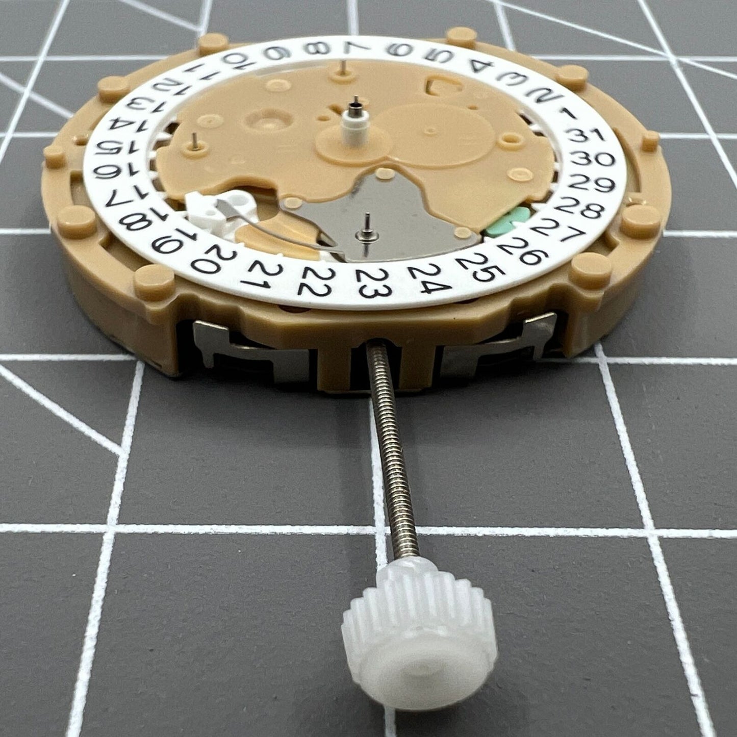 Sunon PE60 3 Hands Date at 3 With Small Second @3@6@9 Quartz Movement
