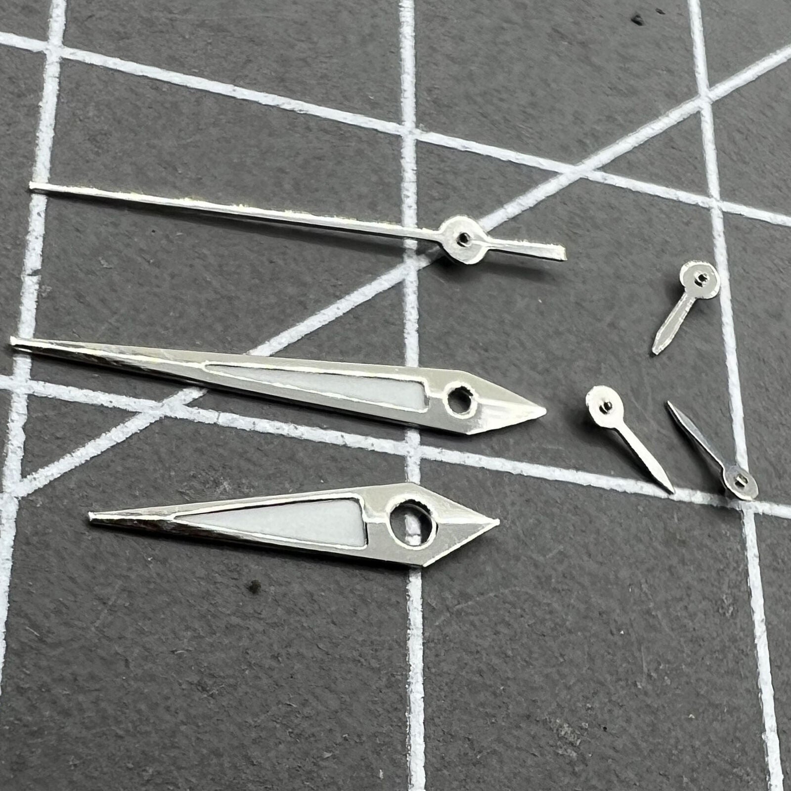 Silver-trimmed 11.5mm green luminous watch hands for VX3J VX9J VX7J VX3N VX9N VX42 movements