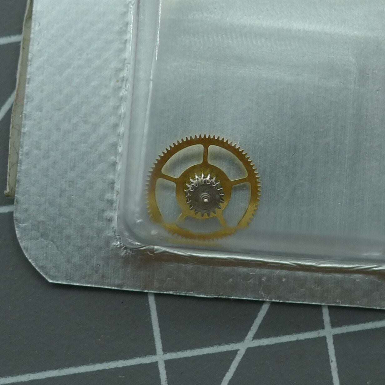 Replacement intermediate watch wheel for ETA/Seagull 2824 2836 movement.