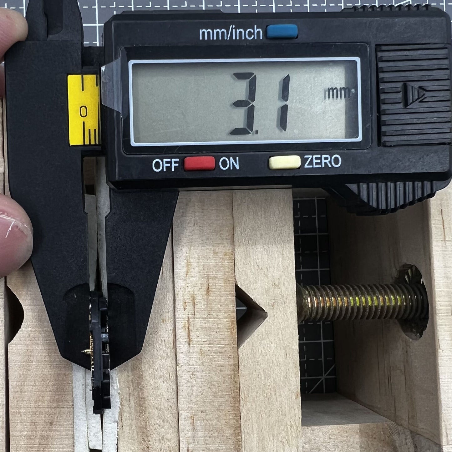 Hattori Epson VX3R quartz watch movement for precise timekeeping in watch repair accessories.