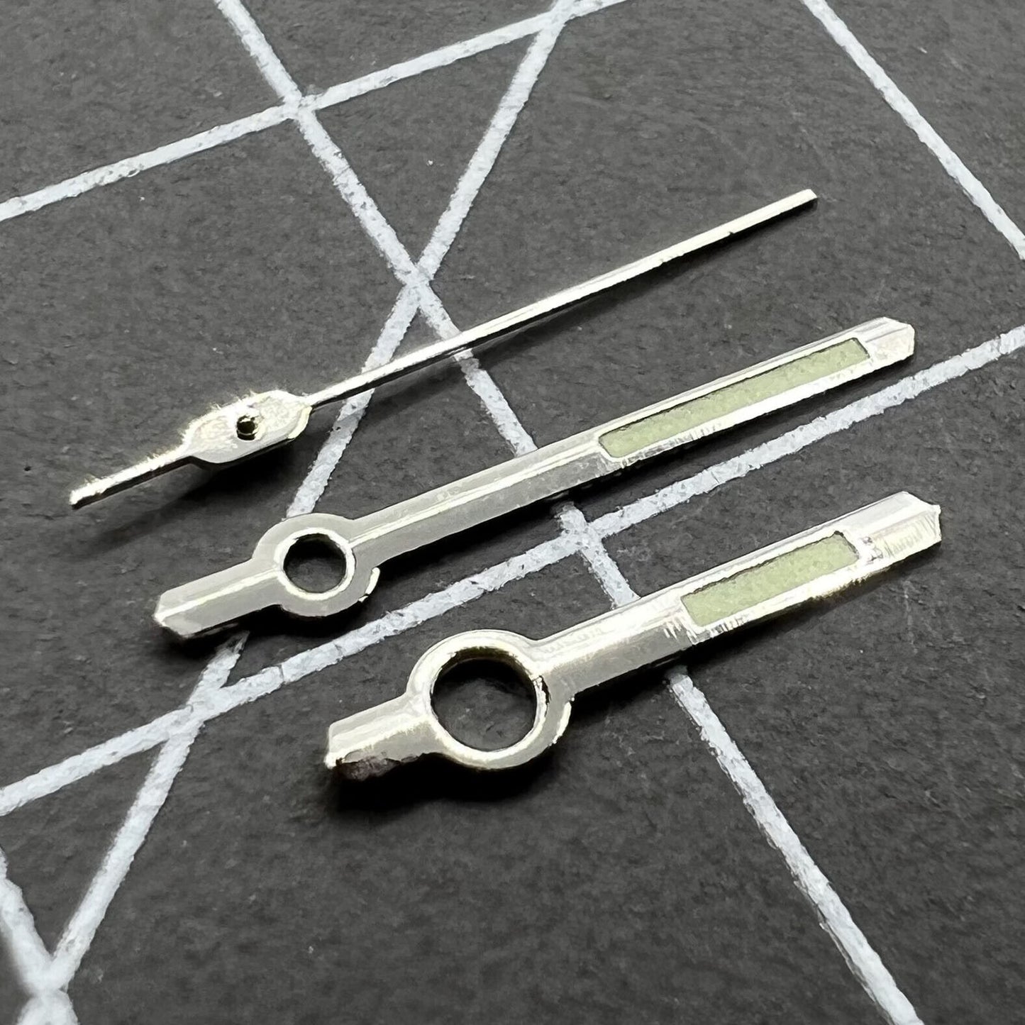 Aiguilles de montre vertes lumineuses argentées de 11 mm pour mouvement Orient 46941 46943