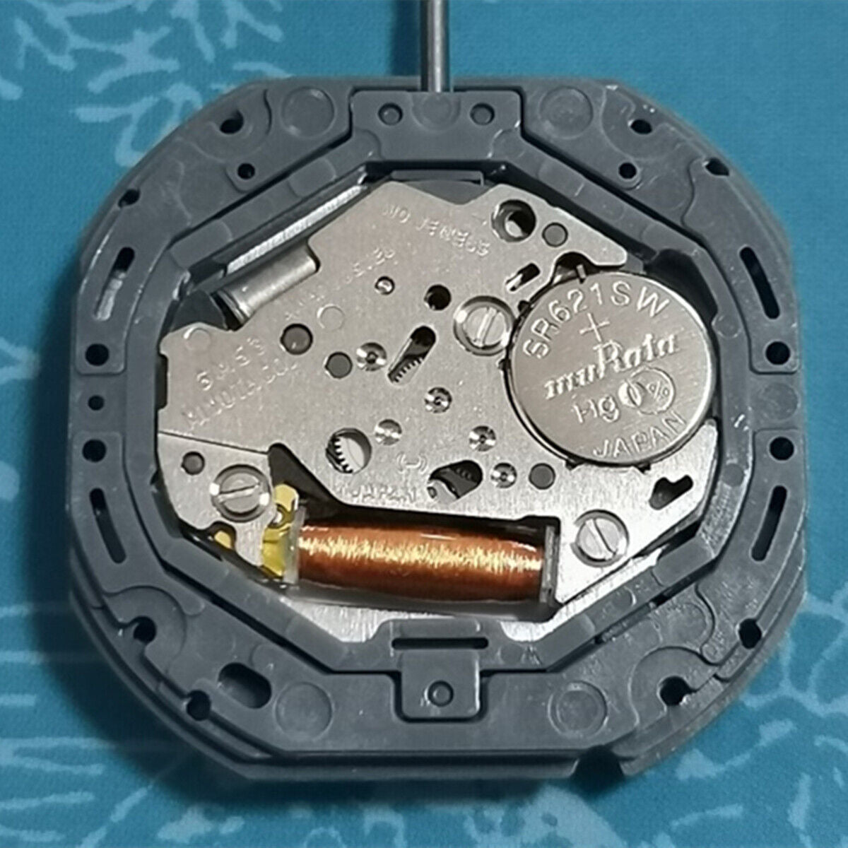 Genuine Miyota 6M53 Japan quartz movement with big date, 3 hands for watch repair by Miyota.