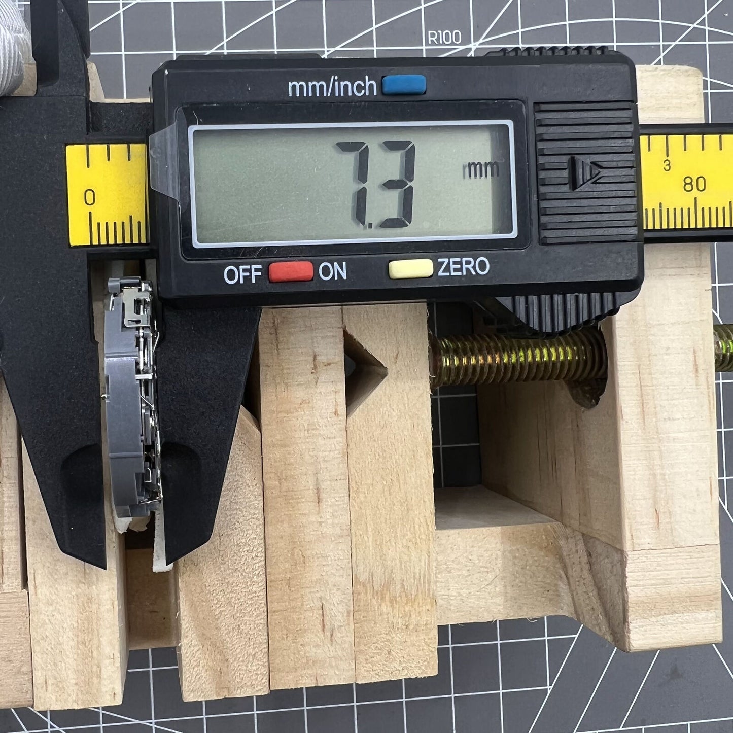 Hattori Epson VK63A quartz watch movement, Japan-made, precise and reliable for watch repairs