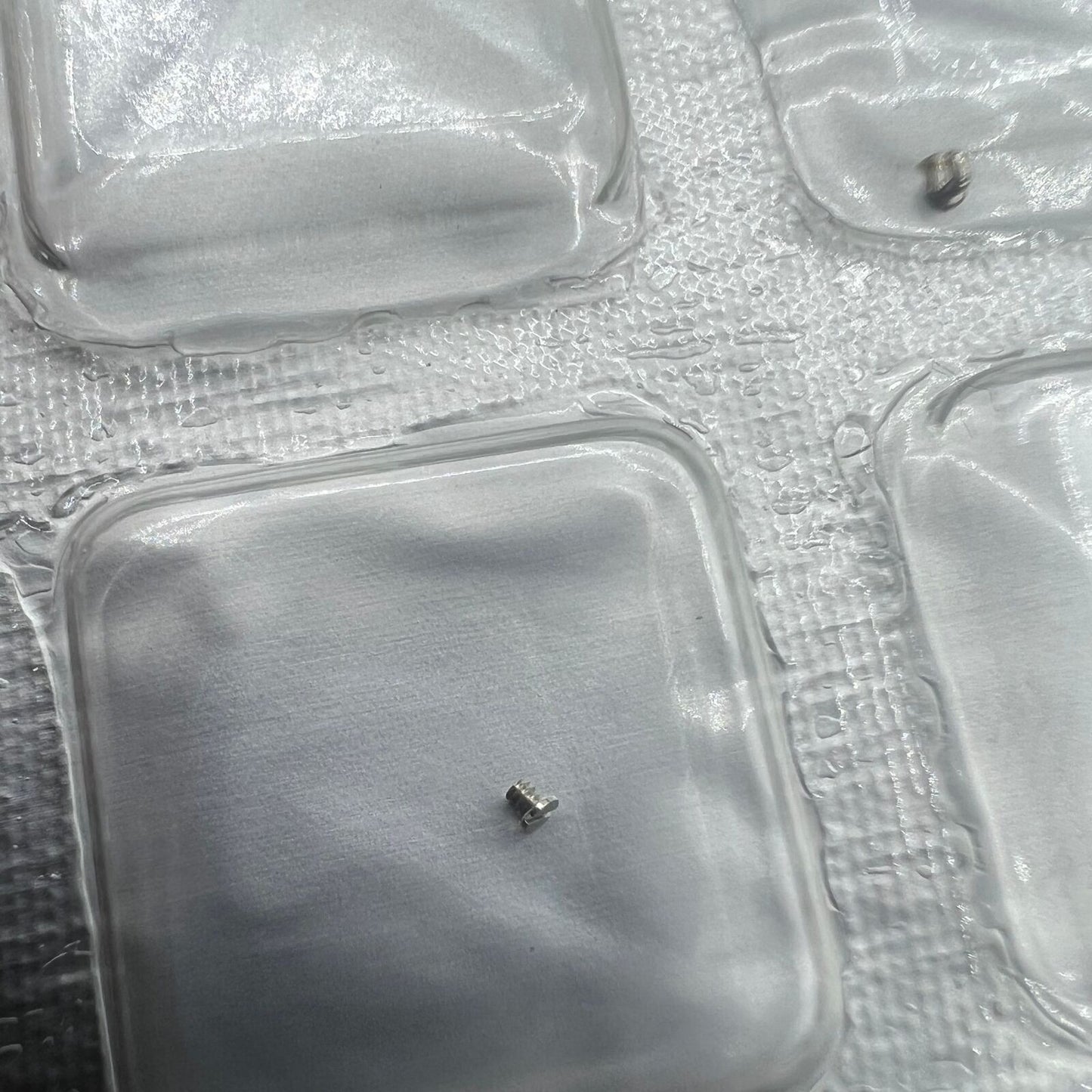 Automatic Device Bridge Splint screws for ETA 2836-2 movement, precision watch repair parts.