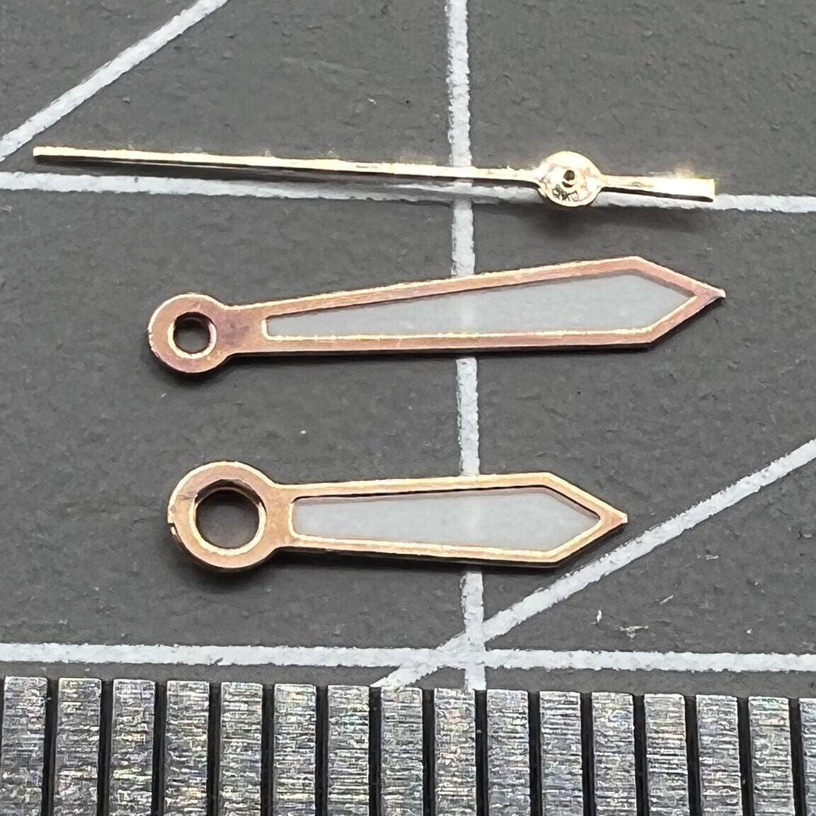 Aiguilles de montre 11 mm avec garniture dorée rose et luminescentes vertes pour Miyota 2315 2035 2036 2115 2305