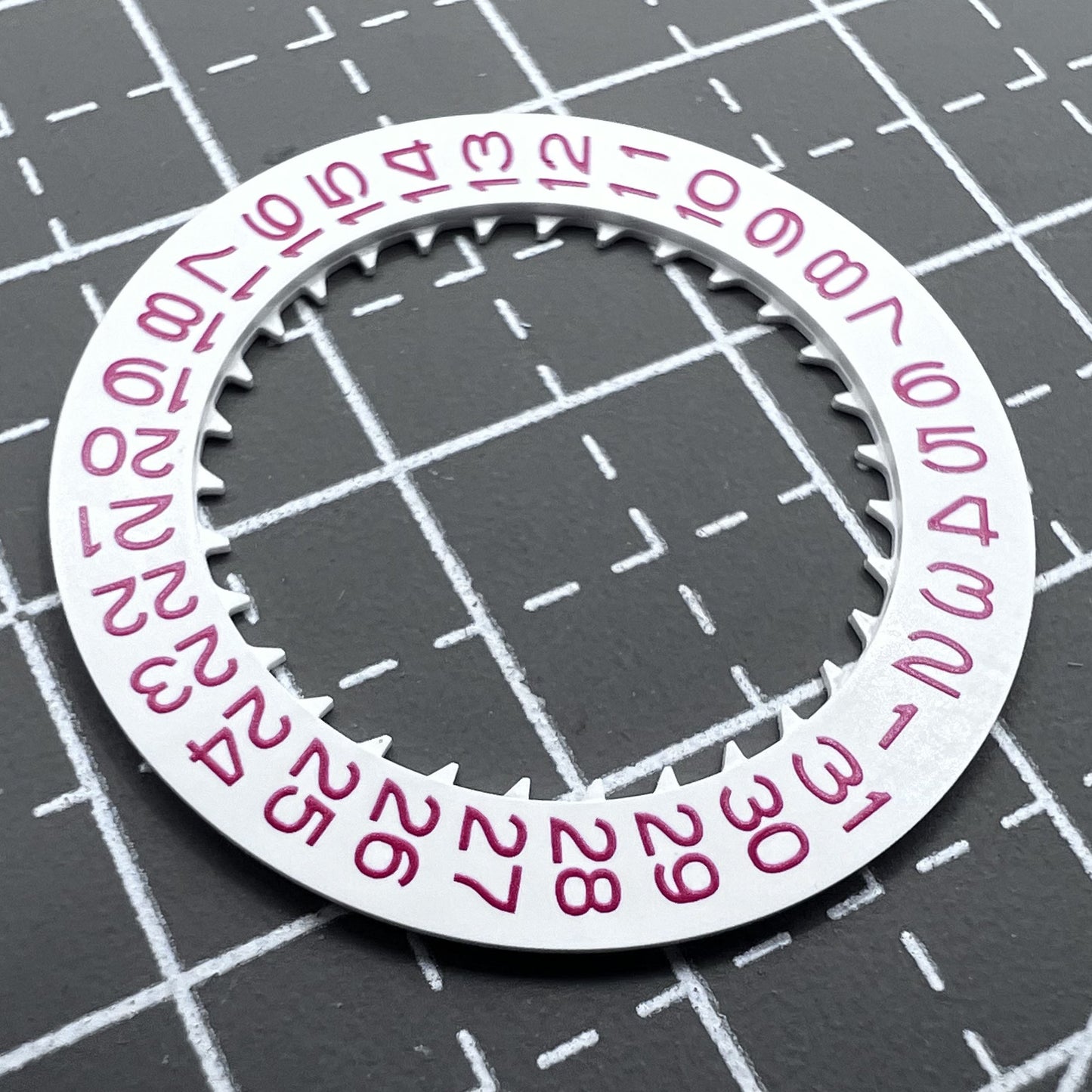 White Background Red Character Disk Date Wheel for Seiko NH35 NH36 Date@3