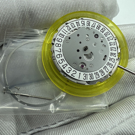 Miyota Citizen 9019 Japan automatic watch movement with date at 3 and 6 o'clock positions