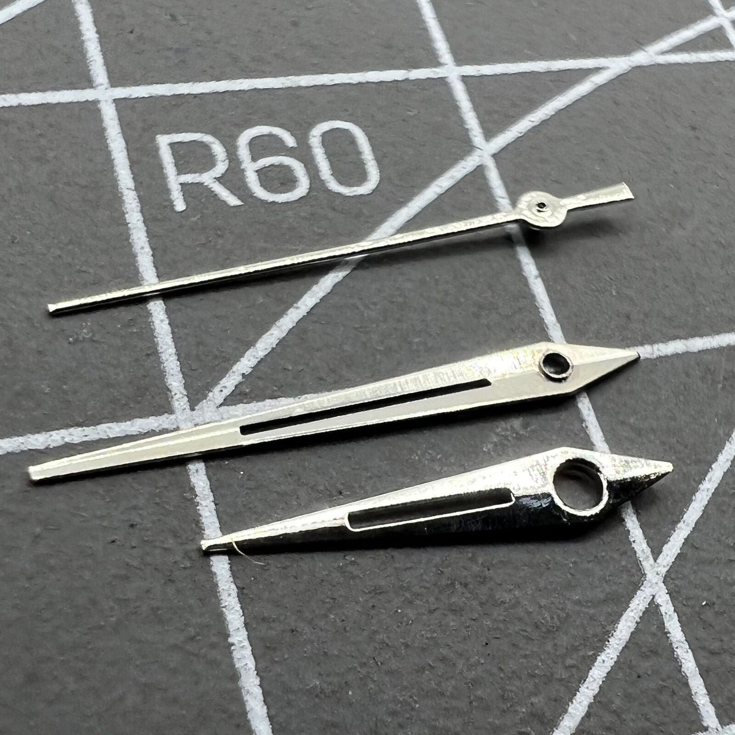 Aiguilles de montre argentées pour mouvement à quartz Miyota 2035 P1-H4-C97