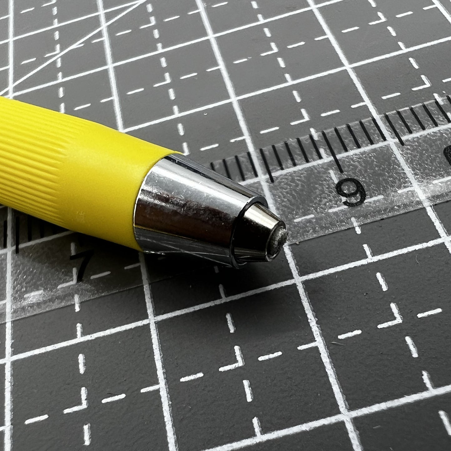 Swiss Bergeon 6240 Glasfaser-Kratzpinsel aus Glasstift
