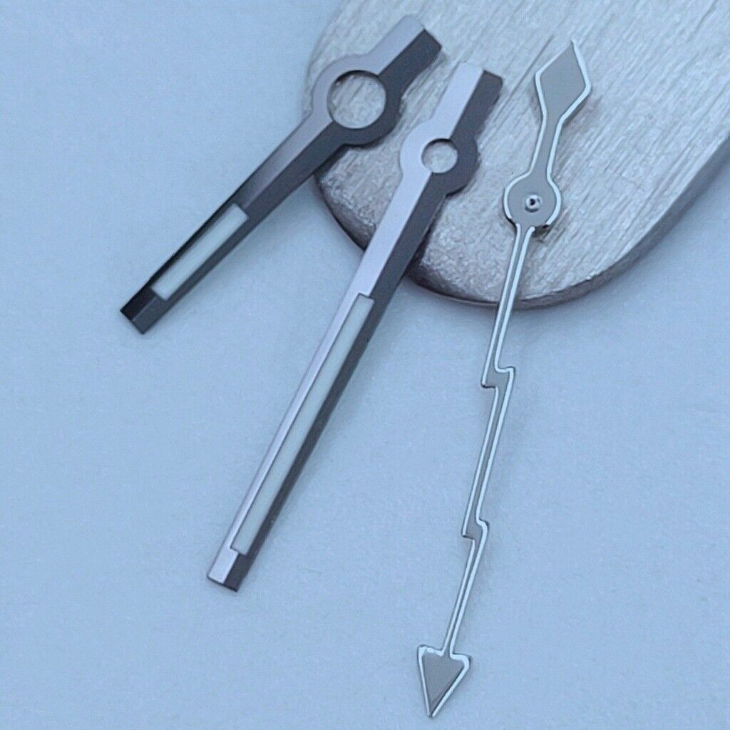 2 Sets/Packung Uhrzeiger mit schwarzem Rand und silbernem Blitz für NH35 NH36 Uhrwerk