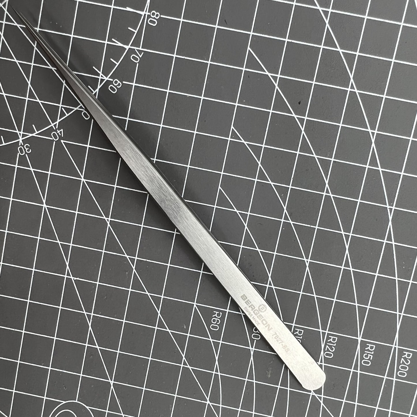 Pince à épiler Bergeon 7027-SS de fabrication suisse, pointes étroites et fines