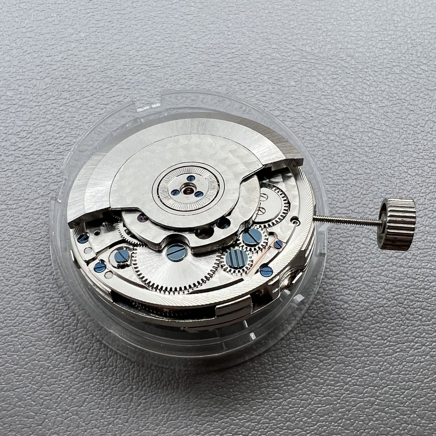 Seagull ST2503 automatic watch movement with mechanical mechanism and perpetual calendar features.