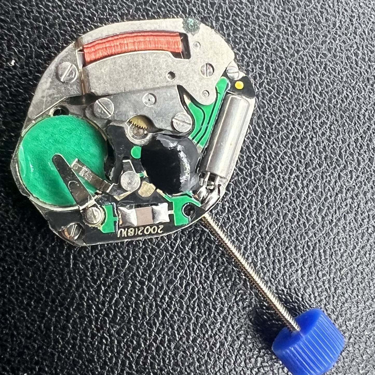 Mouvement de montre à quartz ISA 268 à 2 aiguilles, fabriqué en Suisse