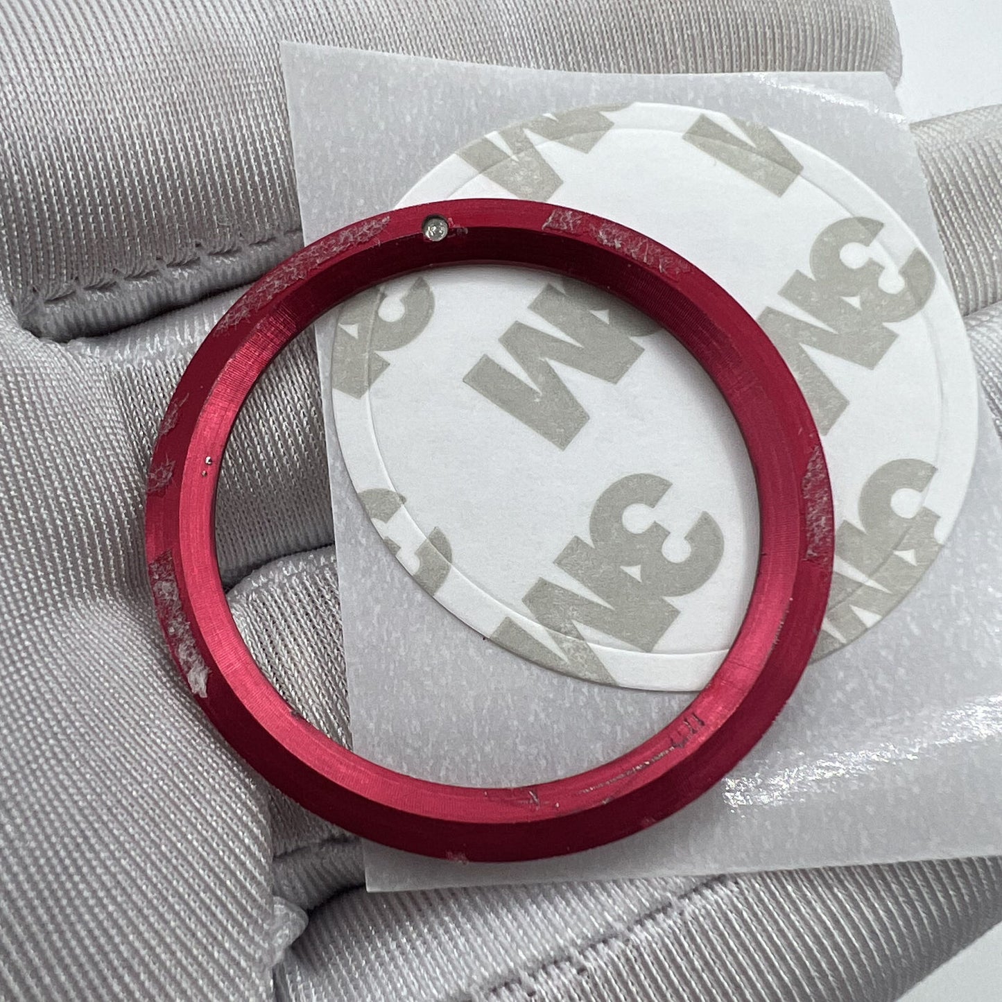 Lunette de montre 38 mm en céramique inclinée, anneau rouge, police argentée, vert, pièce de montre lumineuse