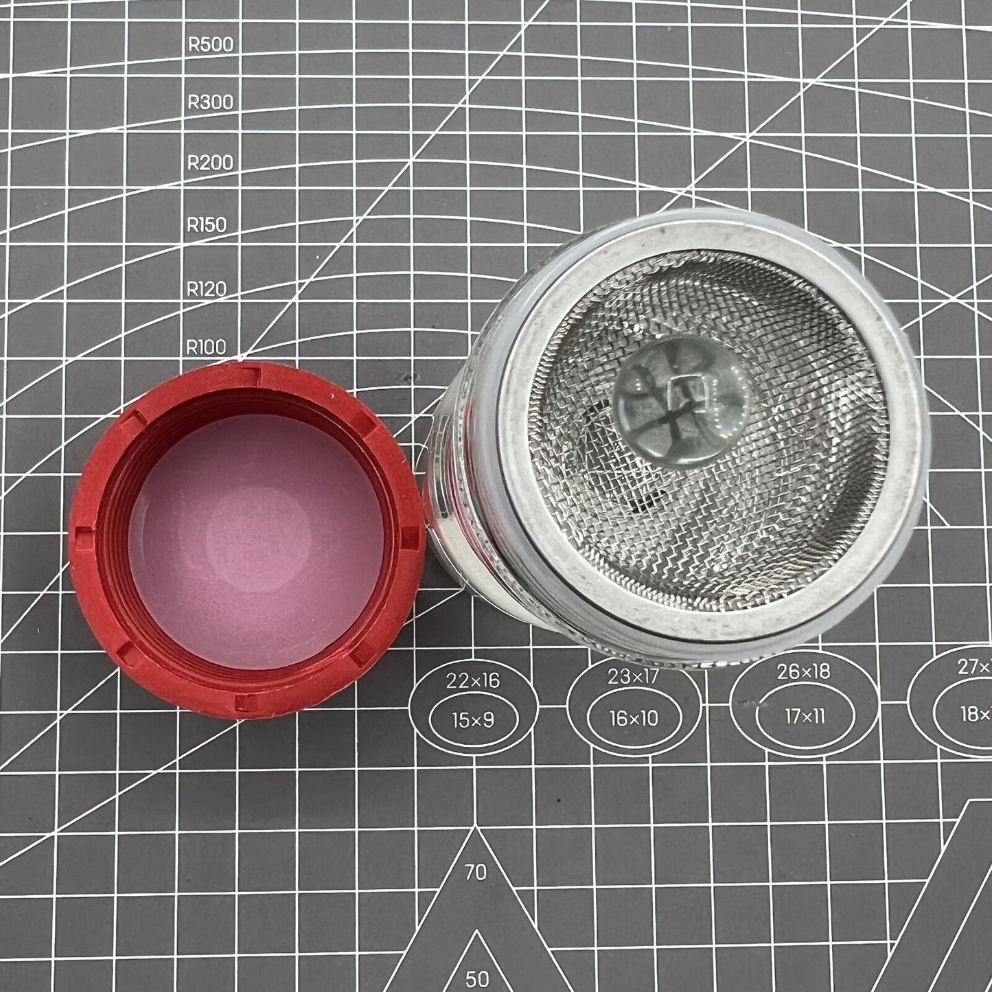 Bouteille d'entretien pour montres, compatible avec les modèles <tc>ETA</tc> 8940, 8941, 8950 et 8951.