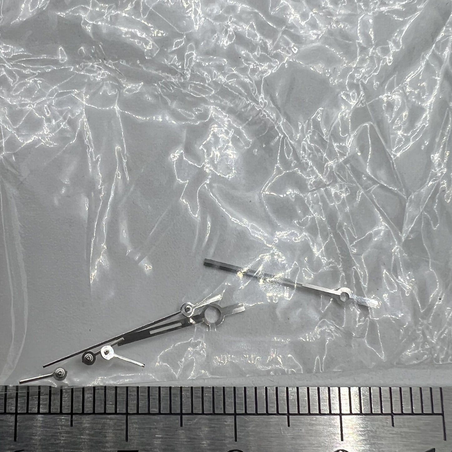 Aiguilles de montre à garniture argentée pour mouvement à quartz Ronda 5030.D P1-H5-NO8