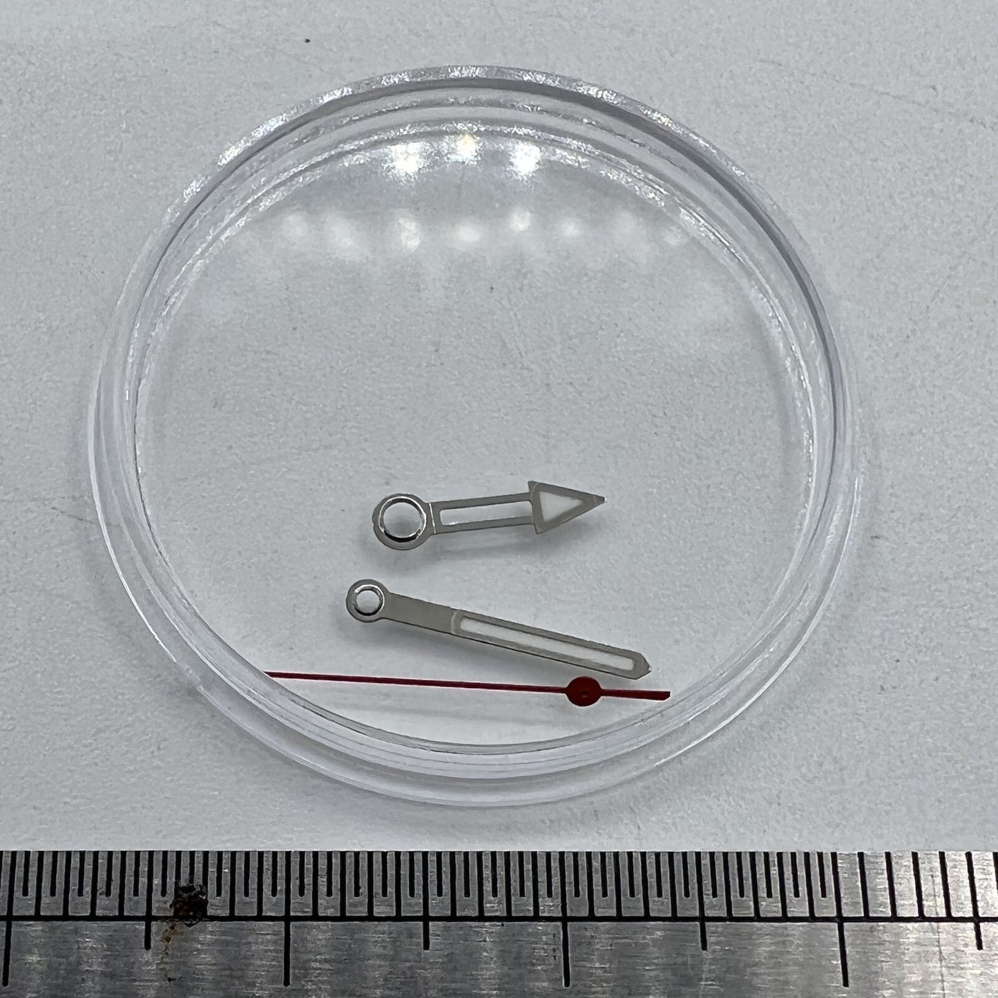 Green lume arrow-shaped watch hands with silver trim for Miyota NH35/NH36/NH38.