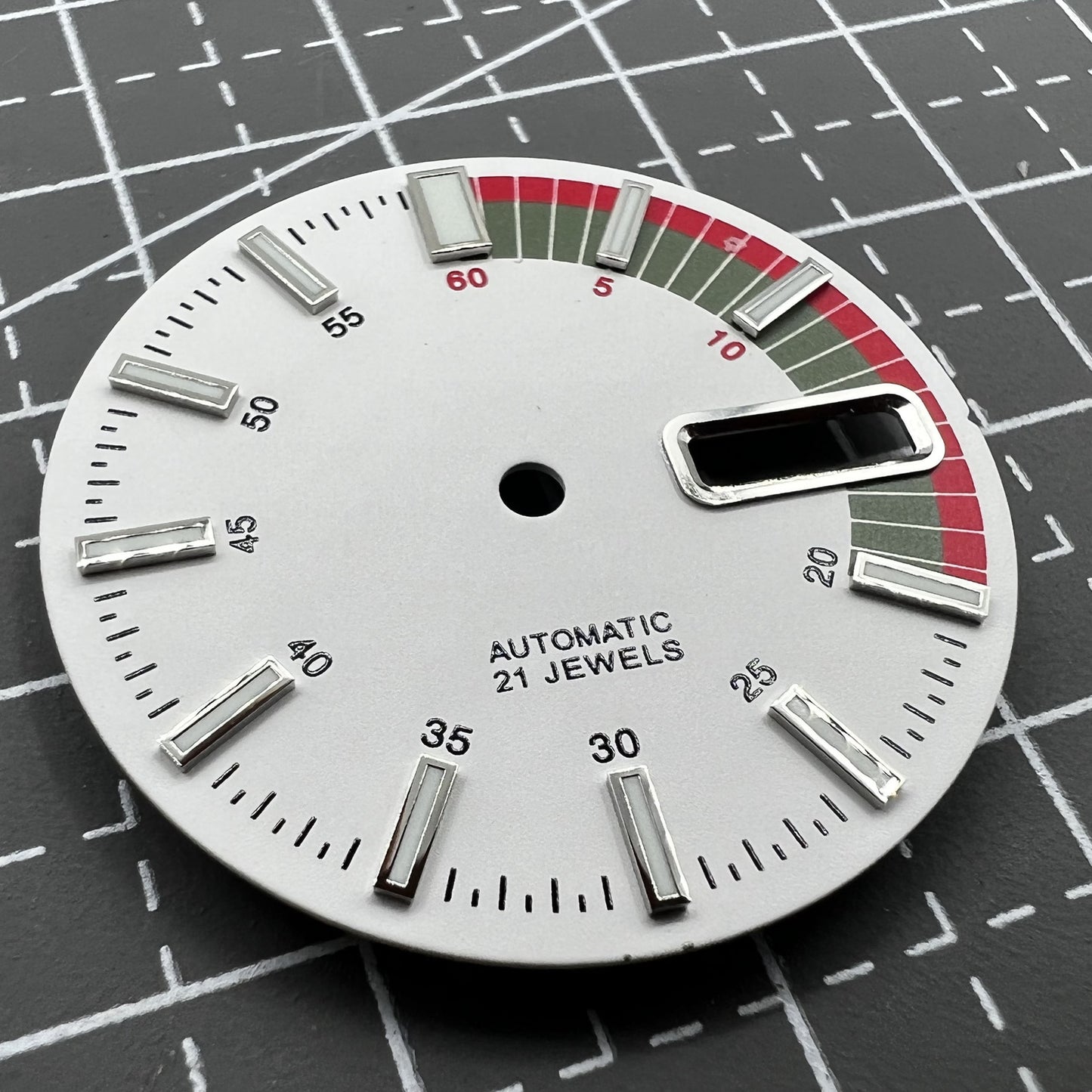 28.5mm Green Luminous White+Red Dial for NH36/4R36 Movement Replacement Dial