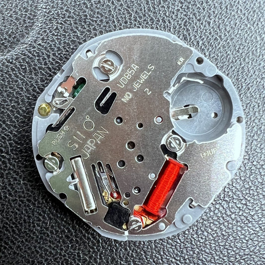 Japan Hattori Epson VD85 VD85A quartz watch movement for precise timekeeping and durability.