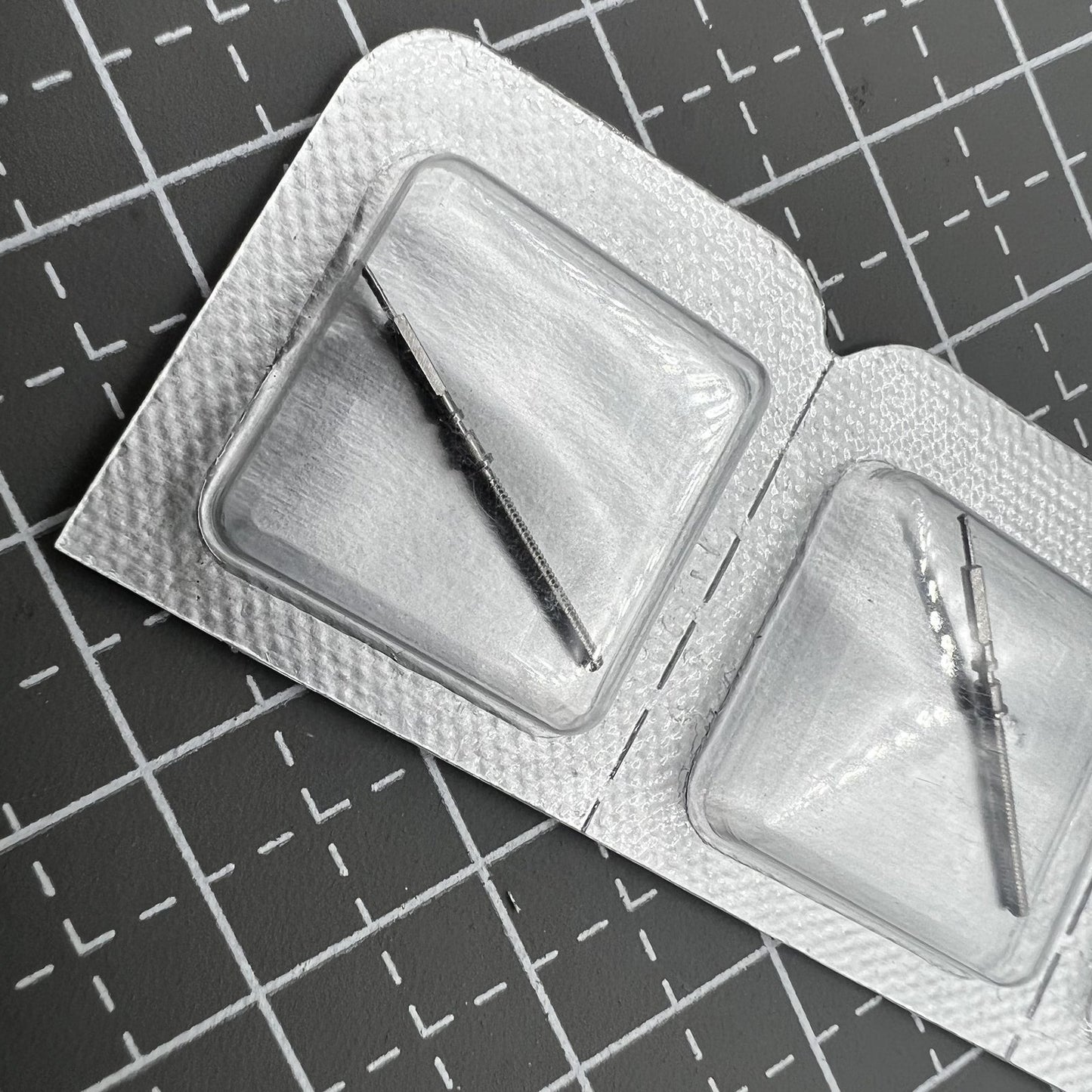 2 Stück Original Uhrenaufzugswellen für Omega 8500 Uhrwerk