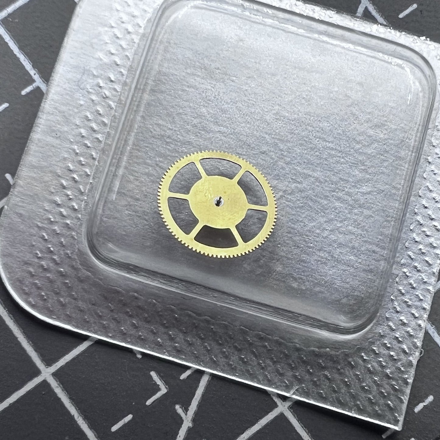Third Wheel Generic Fit for SW220 /SW240 /SW200 Movement