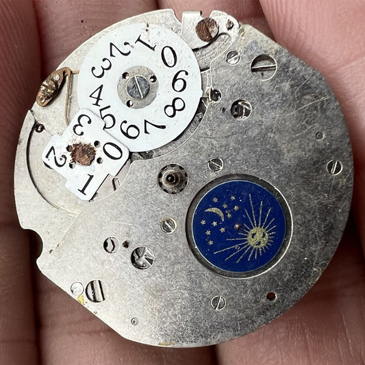 China Made automatic mechanical watch movement for disassembled practice, ideal for watch repair hobbyists.