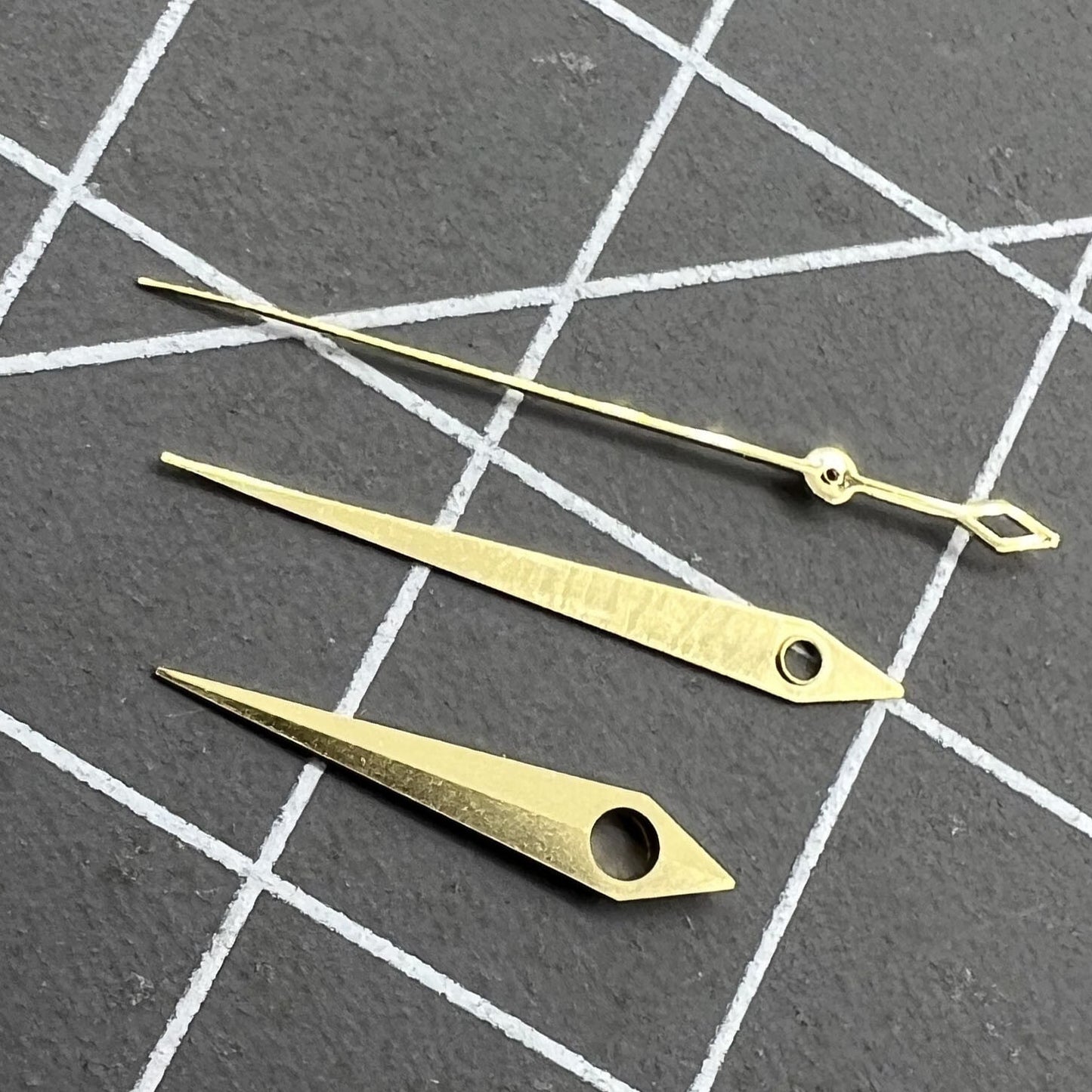 Golden watch hands set for NH35 NH36 with lightning second hand, precision design.