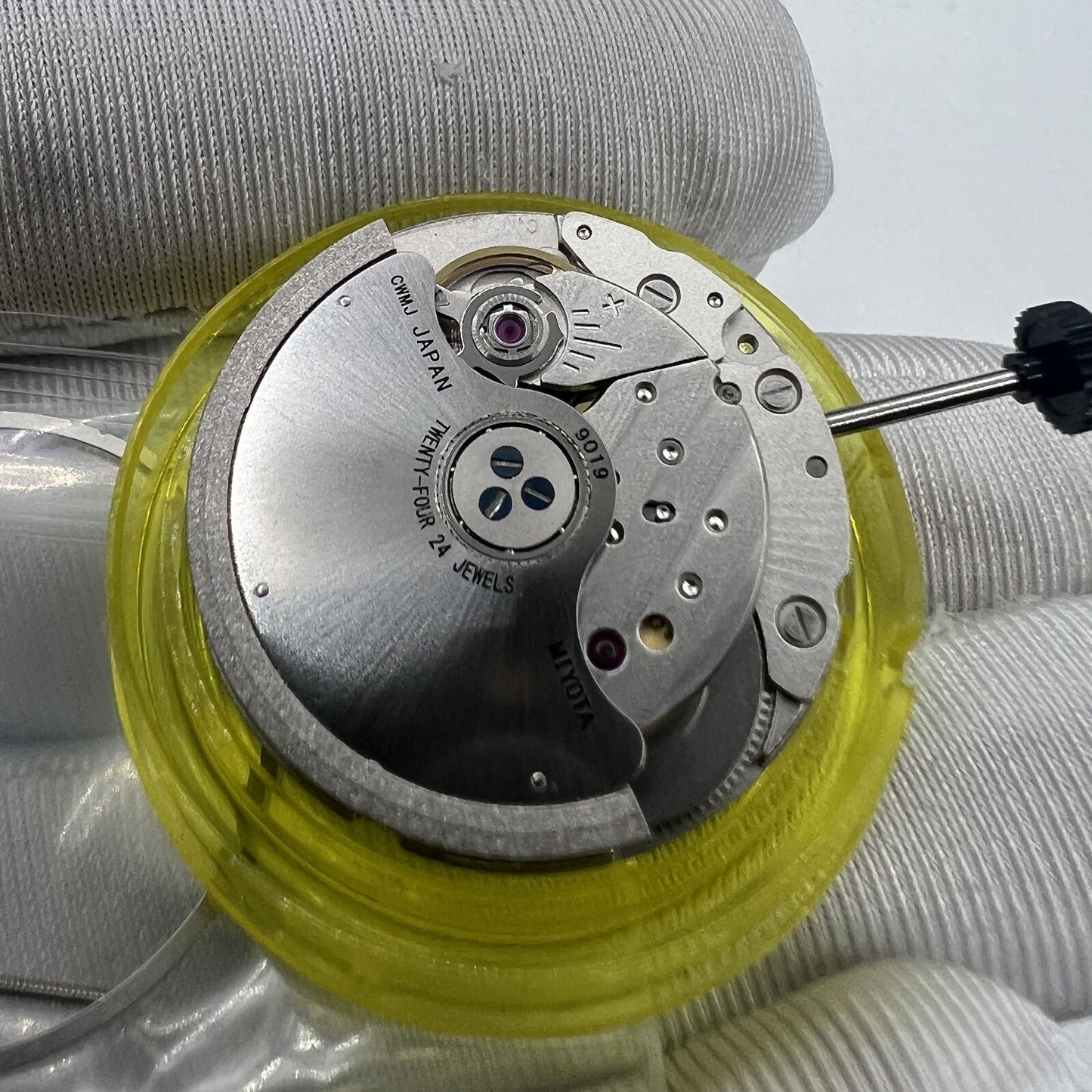In Japan hergestelltes Miyota/Citizen 9019, japanisches automatisches mechanisches Uhrwerk, Datum bei 3/6