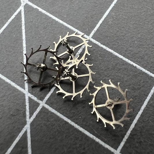 Escape wheel for Shanghai 7120 watch movement, precision gear for reliable timekeeping.