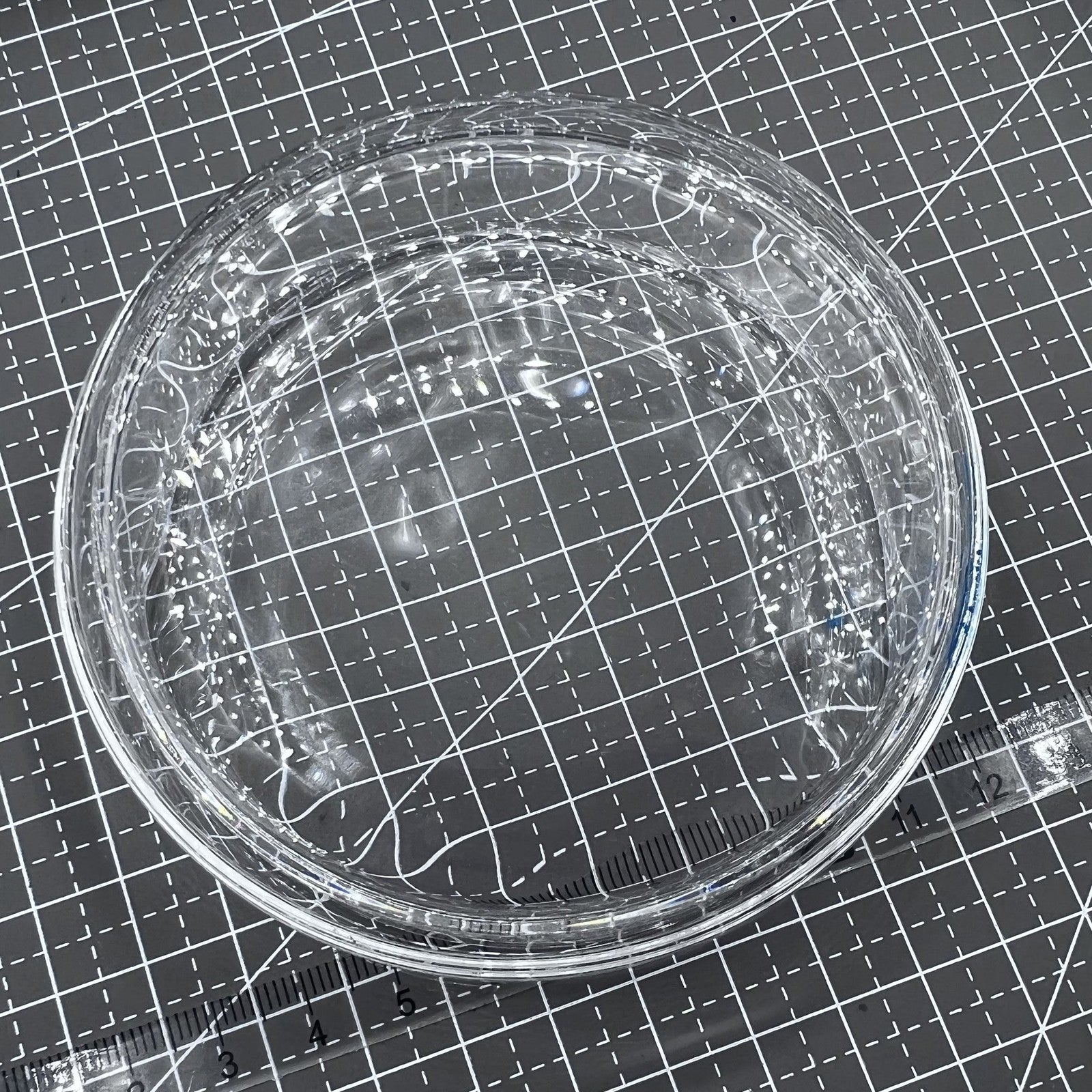 90mm glass watch oil cup, with anti-leak cover for precise watch accessory maintenance.
